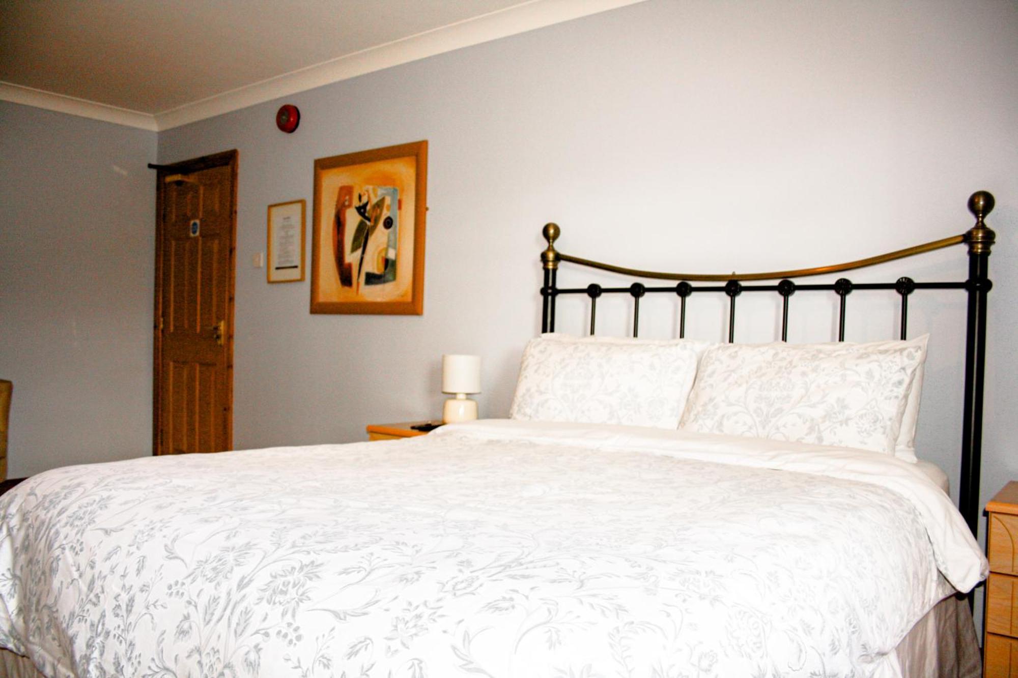 The Coach Inn Strabane Bagian luar foto