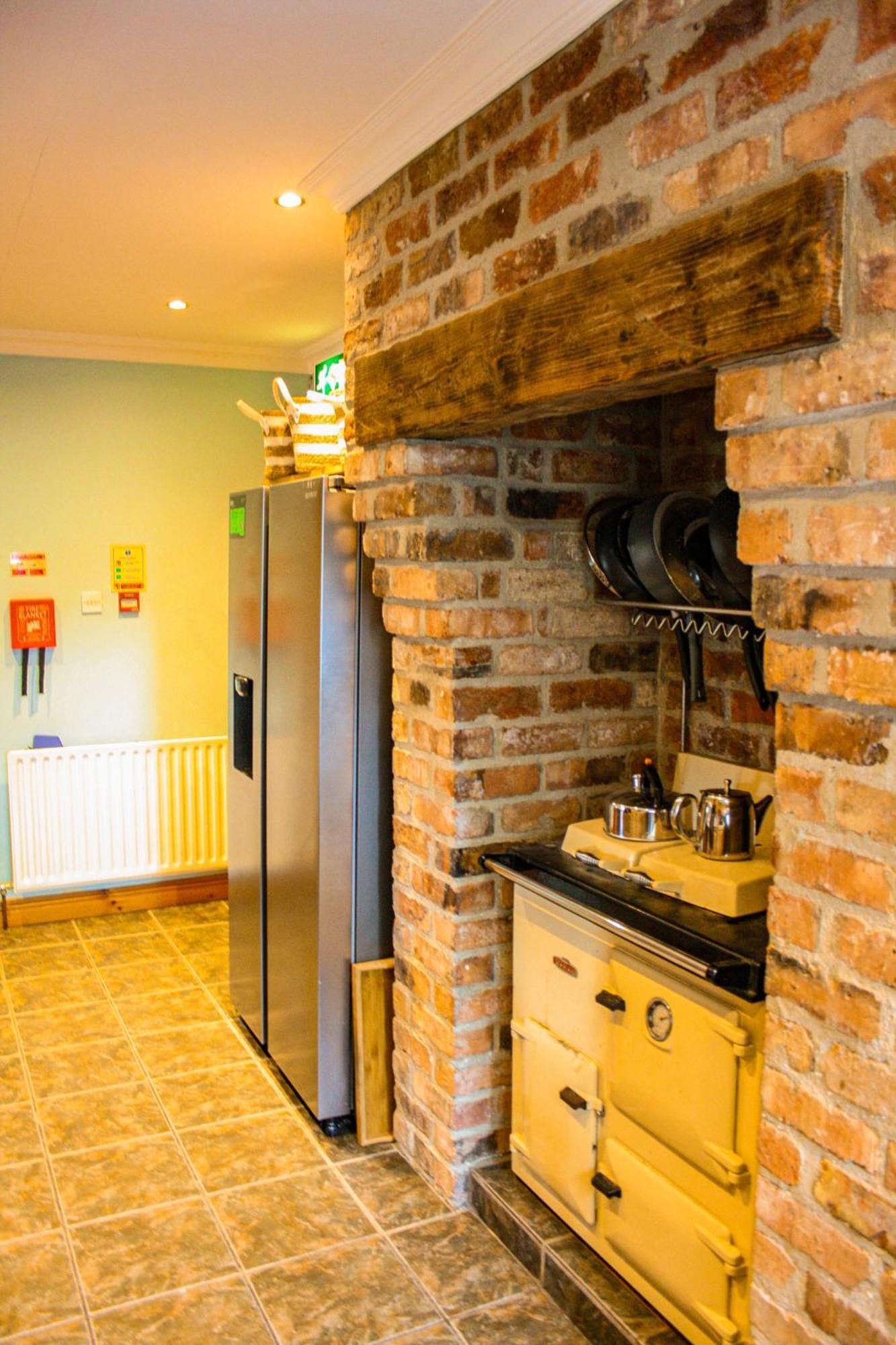 The Coach Inn Strabane Bagian luar foto